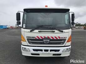 2010 Hino FG1J 1527 - picture1' - Click to enlarge
