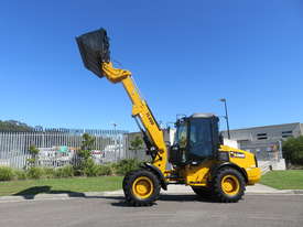 Telescopic Wheel Loader / Tool Carrier  - picture0' - Click to enlarge