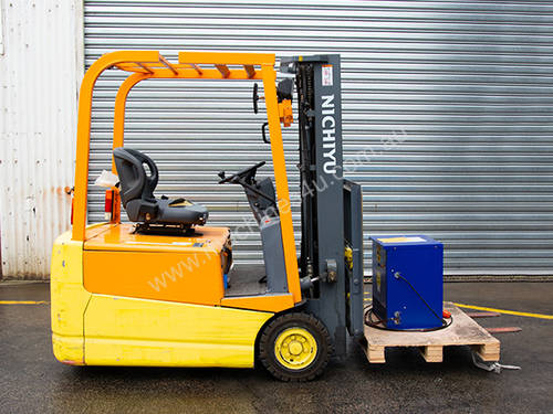 1.5T 3 Wheel Battery Electric Forklift