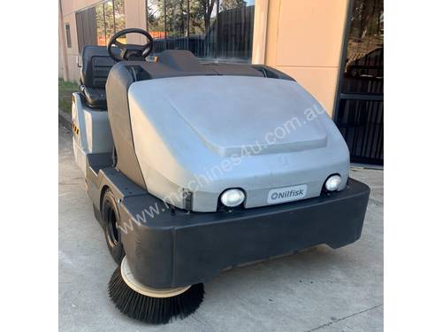 RIDE ON SWEEPER - GREAT CONDITION 