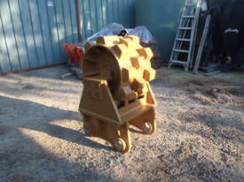 DG Compaction Wheel Drum Type - picture2' - Click to enlarge