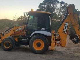 2011 JCB 3CX Sitemaster 4x4 Backhoe  - picture0' - Click to enlarge