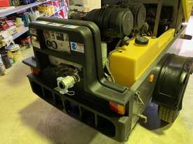 Compair C76 275 CFM Diesel driven air compressor - picture1' - Click to enlarge