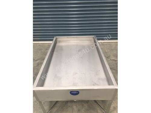 Cheese Draining And Mould Filling Table
