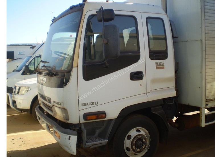 caption Isuzu FRR525 Pantech Truck