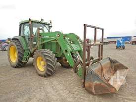 JOHN DEERE 6510 MFWD Tractor - picture0' - Click to enlarge