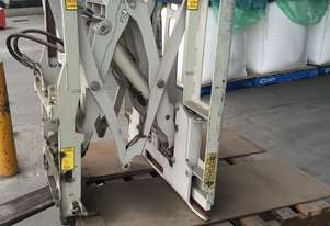 Used Bolzoni Auramo Forklift Attachments Slip Sheet Push Pull Forklift Slipsheet In Listed On Machines4u