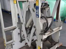 Forklift Slip Sheet Attachment  - picture0' - Click to enlarge