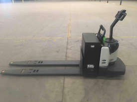 Crown PE Series Pallet Jack Jack/Lifting - picture0' - Click to enlarge