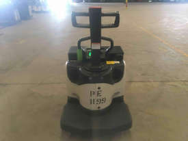 Crown PE Series Pallet Jack Jack/Lifting - picture2' - Click to enlarge