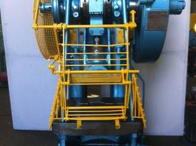 70 ton HME press - picture0' - Click to enlarge