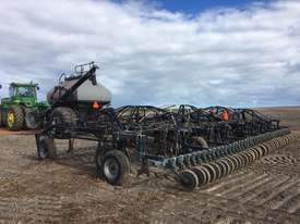 Flexicoil ST820 Air Seeder Seeding/Planting Equip - picture1' - Click to enlarge