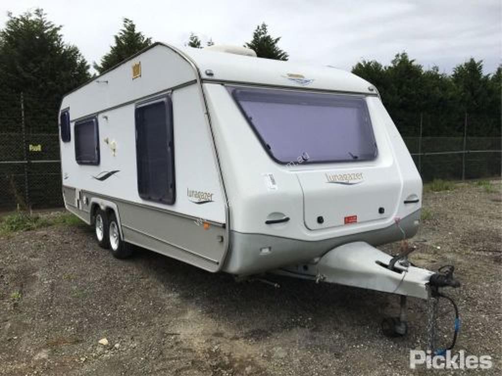 Buy Used jurgens 2008 Jurgens Lunagazer Caravan Trailer in , - Listed ...