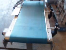 Flat Belt Conveyor, 1150mm L x 430mm W x 400mm H - picture0' - Click to enlarge
