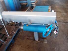 Flat Belt Conveyor, 1150mm L x 430mm W x 400mm H - picture1' - Click to enlarge
