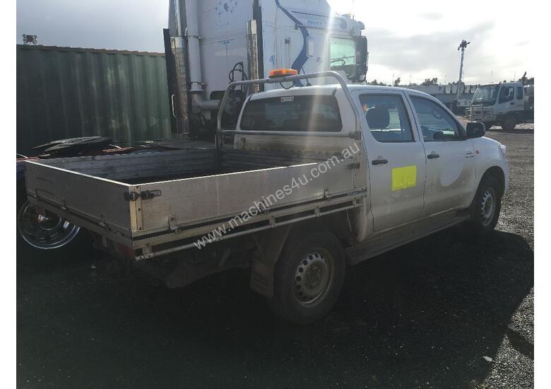 Buy Used Toyota 11 2013 Toyota Hilux KUN26R 4WD Dual Cab Utility Utes
