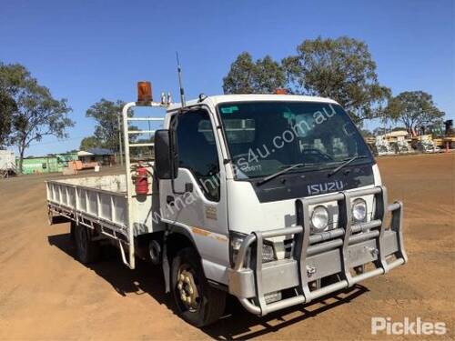 2007 Isuzu NPR 300