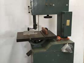 COMMERCIAL WOODWORKING BAND SAW  - picture0' - Click to enlarge