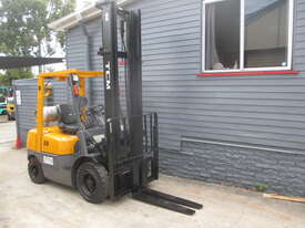TCM 2.5 ton LPG, Repainted Used Forklift #1568 - picture0' - Click to enlarge