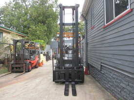 TCM 2.5 ton LPG, Repainted Used Forklift #1568 - picture1' - Click to enlarge