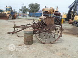 HV MCKAYS VINTAGE COMBINE SEEDER - picture2' - Click to enlarge