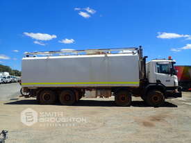 2006 SCANIA P380 8X4 WATER TRUCK - picture0' - Click to enlarge