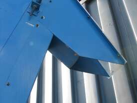 Hopper Elevator Incline Belt Conveyor - 1.6m high - picture2' - Click to enlarge