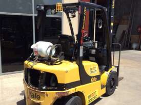 Yale GLP25VX Gas Counterbalance Forklift with Side shift & 4th valve - picture1' - Click to enlarge