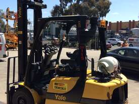 Yale GLP25VX Gas Counterbalance Forklift with Side shift & 4th valve - picture2' - Click to enlarge