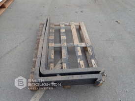 2 X FORKLIFT TYNES - picture0' - Click to enlarge