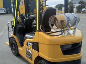 Used 2.5T Cat LPG Forklift - picture1' - Click to enlarge
