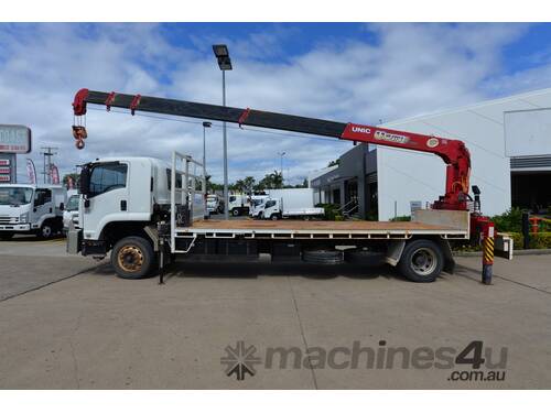 2010 ISUZU FTR 900 - Tray Truck - Truck Mounted Crane