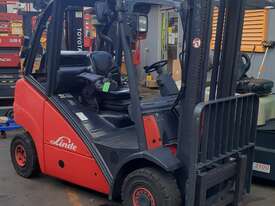 2014 model Linde Forklift 2.5 ton capacity 5760mm lift height only $12000+GST - picture0' - Click to enlarge