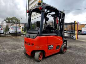 Linde E20 2 Ton 4.2m Lift Height - picture1' - Click to enlarge