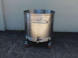 Stainless Steel Mobile Tank. - picture6' - Click to enlarge