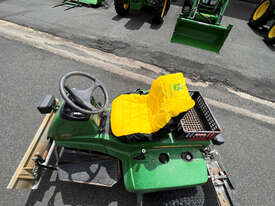 John Deere  Golf Greens mower Lawn Equipment - picture2' - Click to enlarge