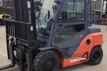 ACTIVE FORKLIFTS - Toyota 4 Ton Forklift 2016 model For sale low hours 4000mm lift height enclosed a