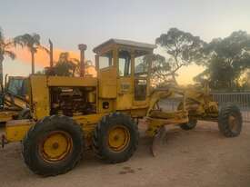 1975 Galion T500-A Grader - picture2' - Click to enlarge