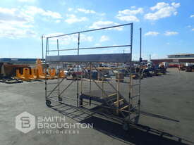 3 STEP PLATFORM LADDER & 3.6M MOBILE WORK PLATFORM - picture1' - Click to enlarge