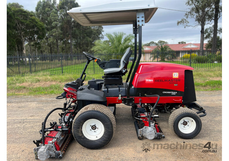Used 2016 toro Toro 5010H Golf Greens mower Lawn Equipment Turf