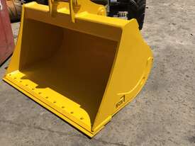 18-24T 2000mm Mud Bucket - picture0' - Click to enlarge
