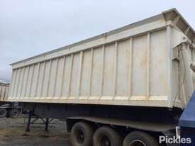 Tri Axle Side Tipper - picture2' - Click to enlarge