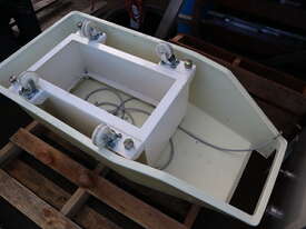 Fiberglass Vibrating Vibratory Tray Feeder - picture2' - Click to enlarge