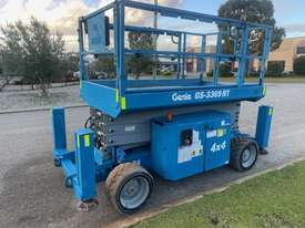 Scissor lift Genie GS3369 33ft 2012 - picture2' - Click to enlarge