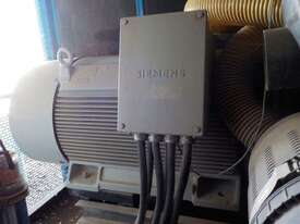 Siemens 400KW 3 Phase 2900 RPM Electric Motor - picture0' - Click to enlarge