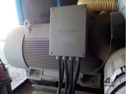 Siemens 400KW 3 Phase 2900 RPM Electric Motor