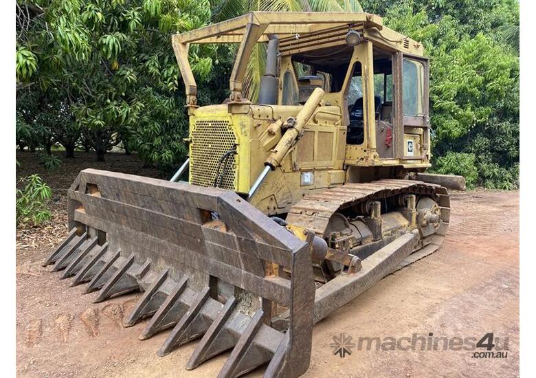 Used Caterpillar D6D Dual Cab Trucks in , Listed on Machines4u