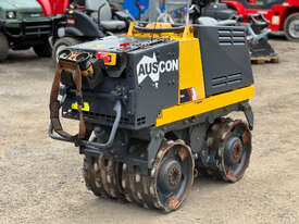 Bomag BMP851  Vibrating Roller Roller/Compacting - picture0' - Click to enlarge