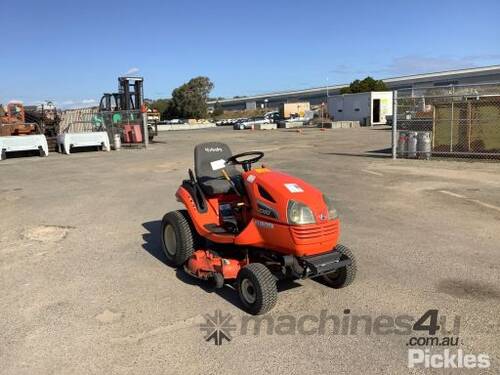 Kubota T2080