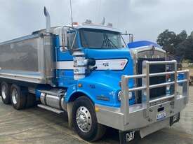 Kenworth T401 - picture0' - Click to enlarge